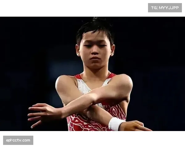 12岁跳水新星横空出世 青少年赛场破纪录震惊全场